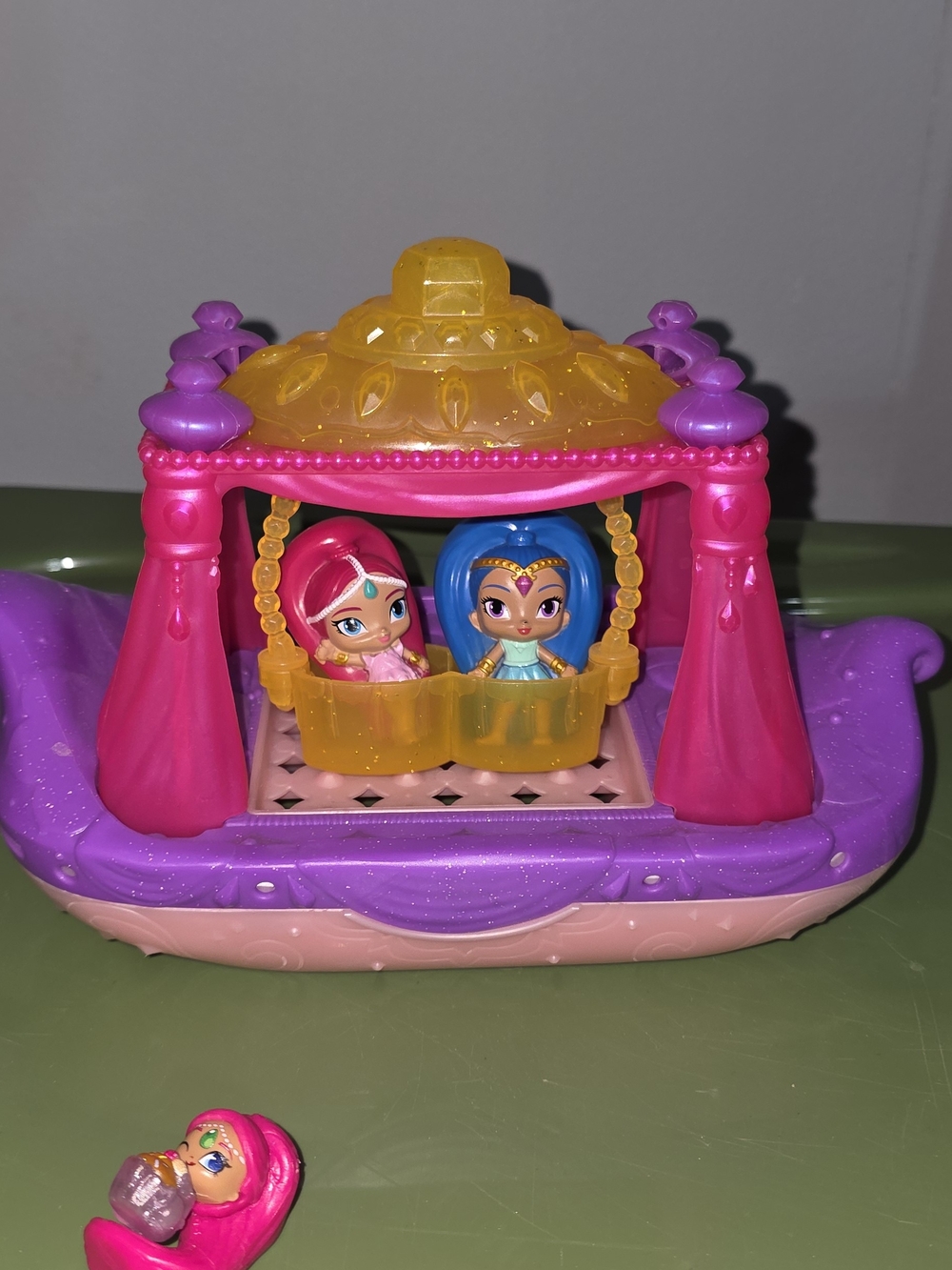 Shimmer & Shine Geinies Splash Boat Included With Extra Mini